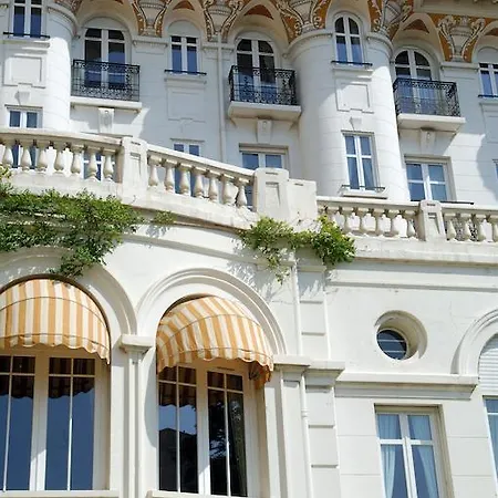 Lägenhetshotell Bleues Le Mediterranee Saint-Raphaël